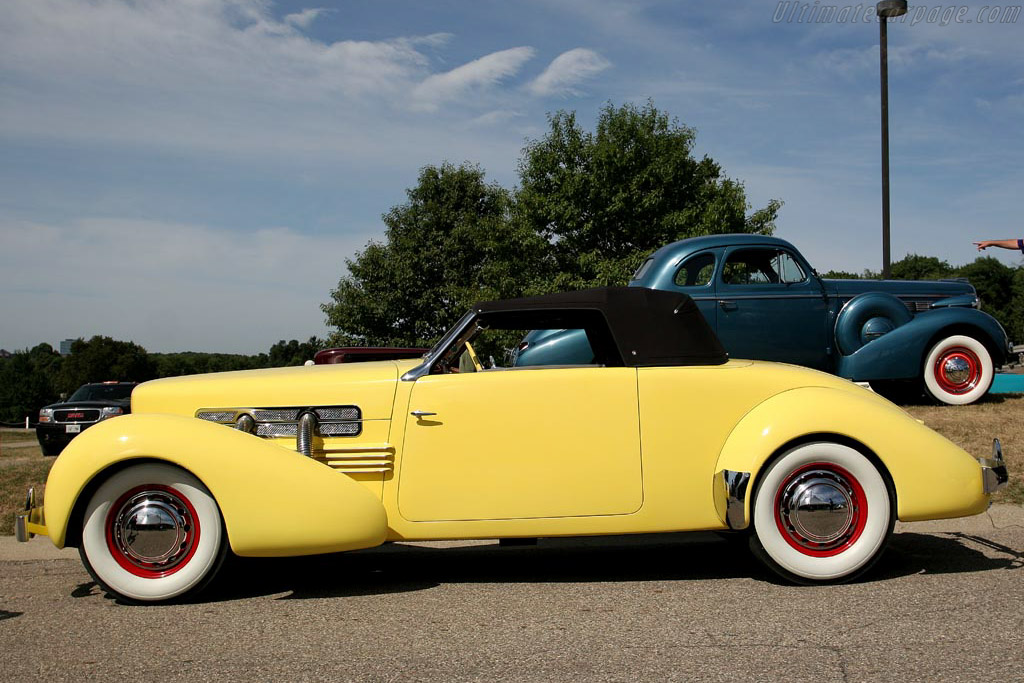 1937 Cord 812 SC Convertible Coupe    - 2007 Meadow Brook Concours d'Elegance