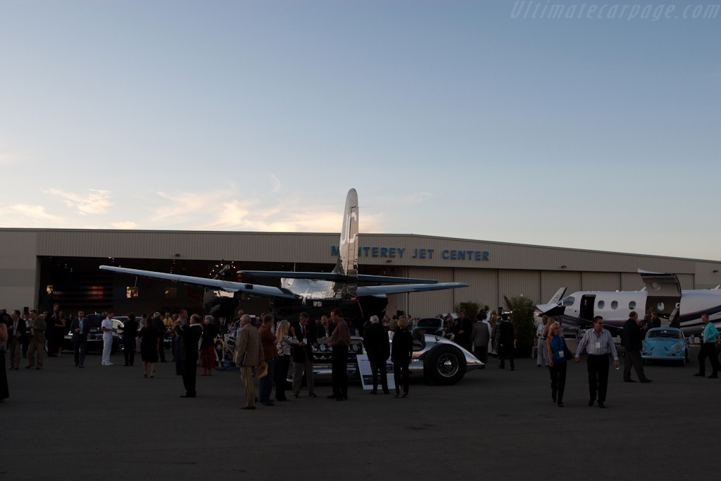 Welcome to the Monterey Jet Center   - 2009 Monterey Classic Car Week