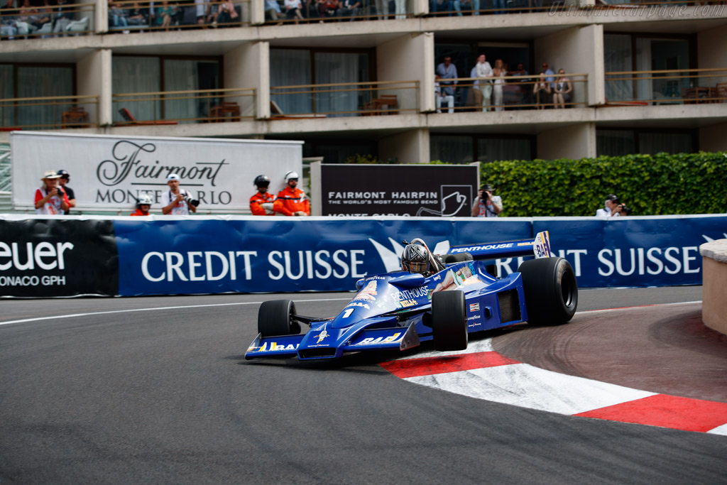 Hesketh 308E - Chassis: 308E / 1 - Driver: Michael Lyons - 2022 Monaco Historic Grand Prix