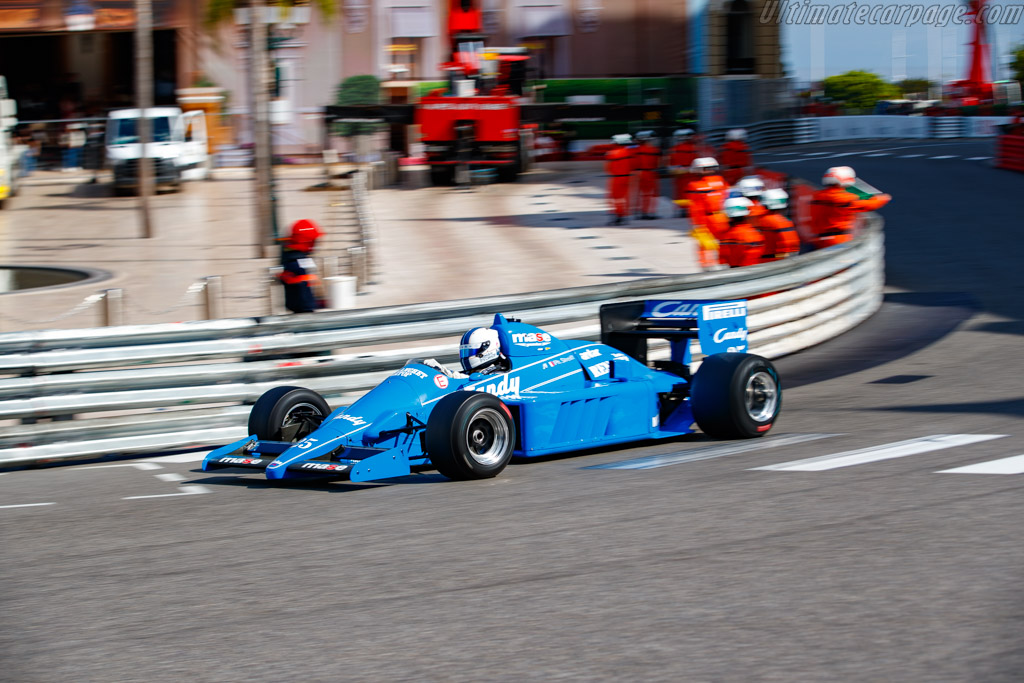 Ligier JS25