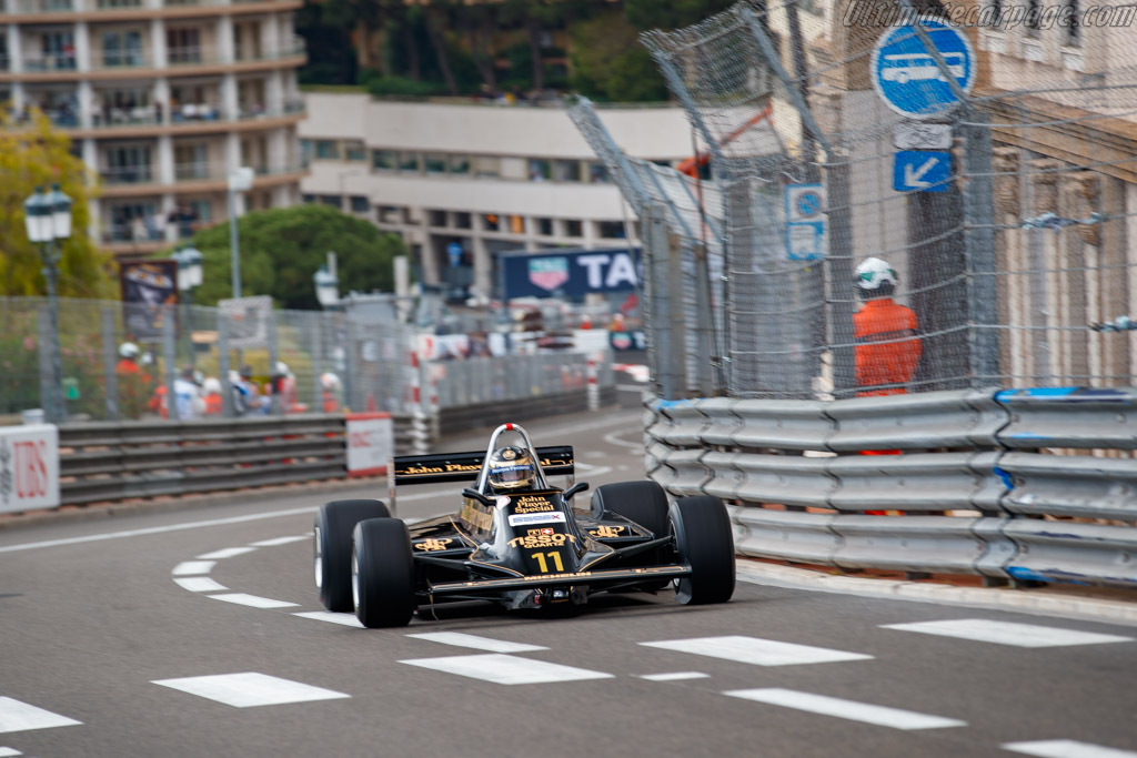 Lotus 81