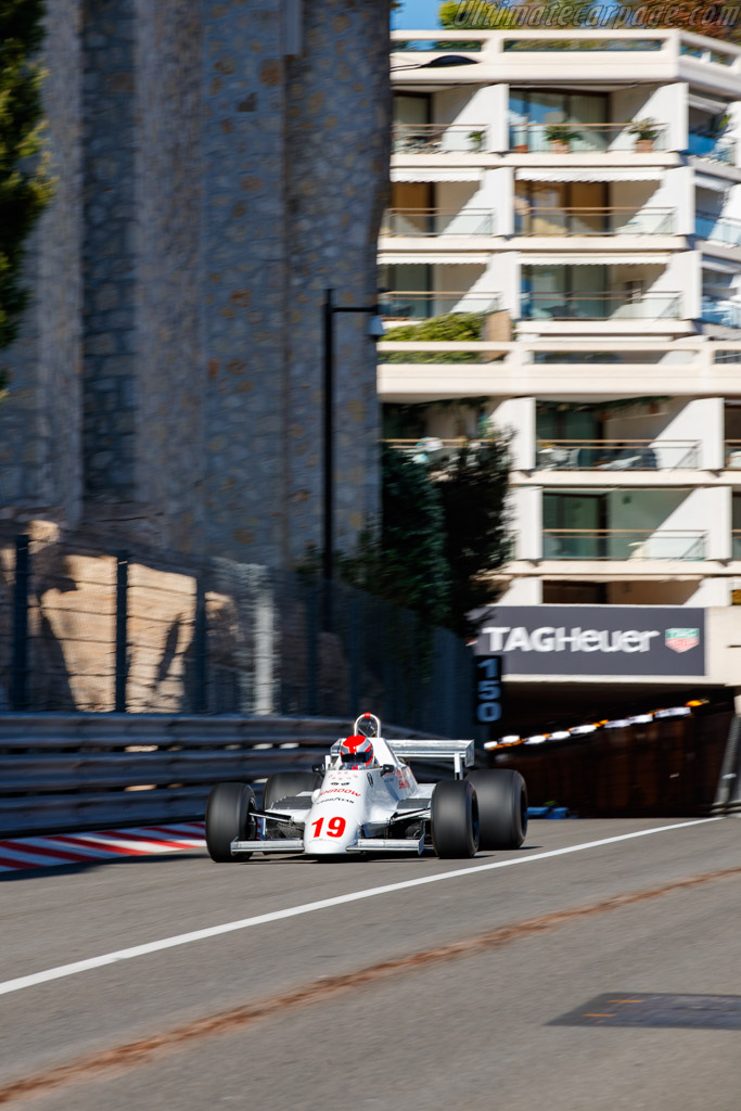 Shadow DN12