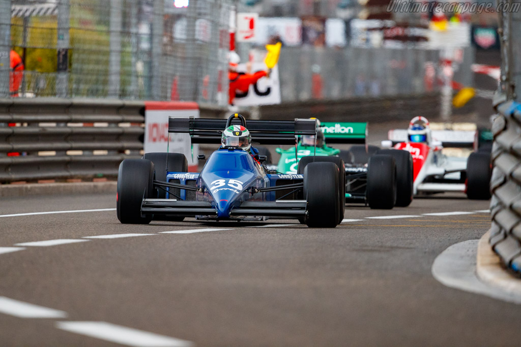 Tyrrell 012