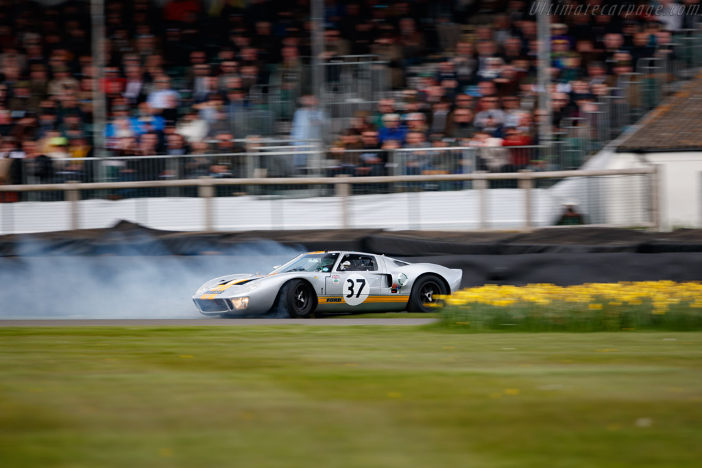 Ford GT40  - Entrant: Philip Walker - Driver: Miles Griffiths / Gordon Shedden - 2023 Goodwood Members' Meeting