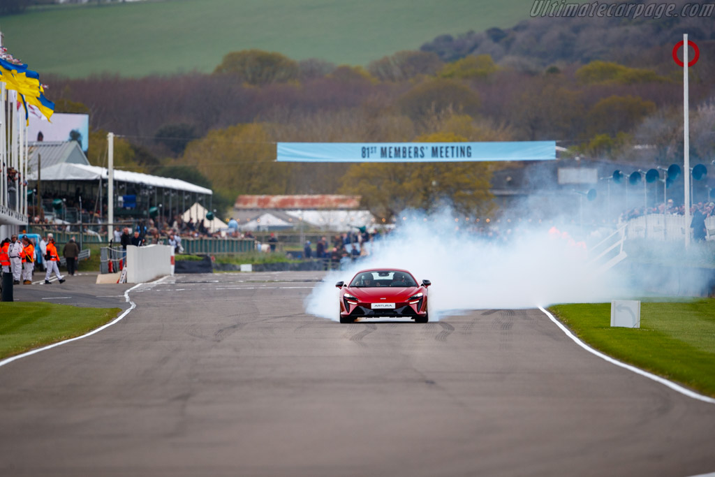 McLaren Artura   - 2024 Goodwood Members' Meeting