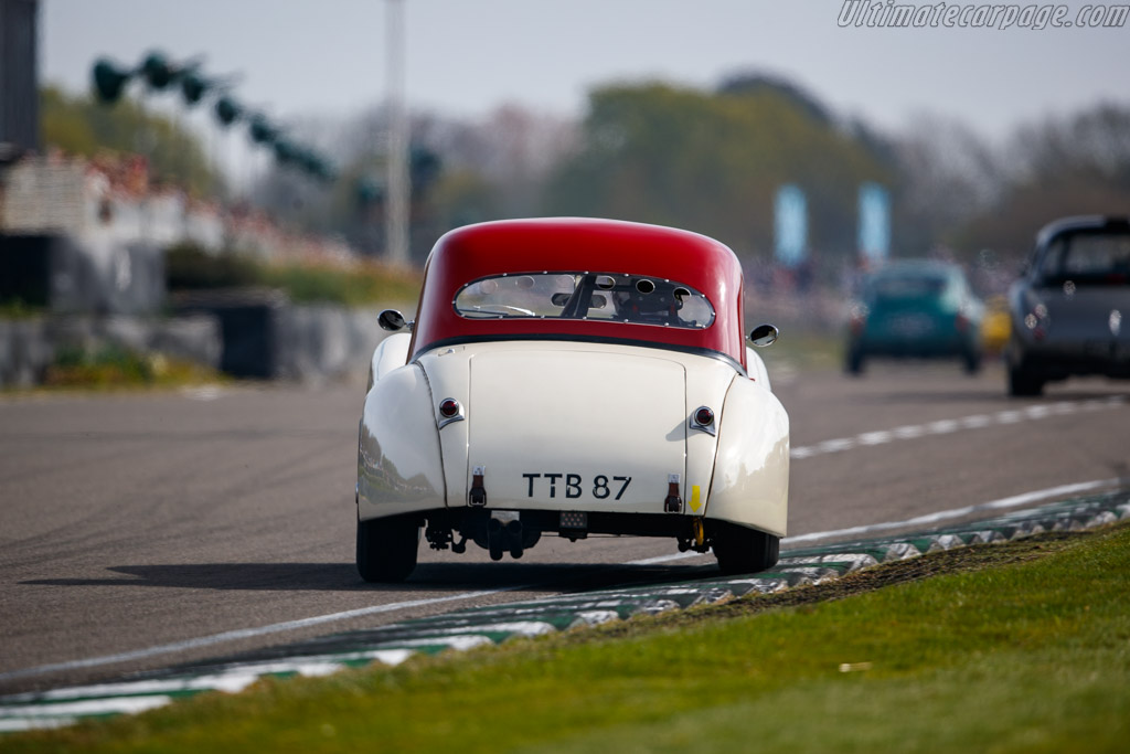 Jaguar XK120  - Driver: Oliver Marcais - 2025 Goodwood Members' Meeting