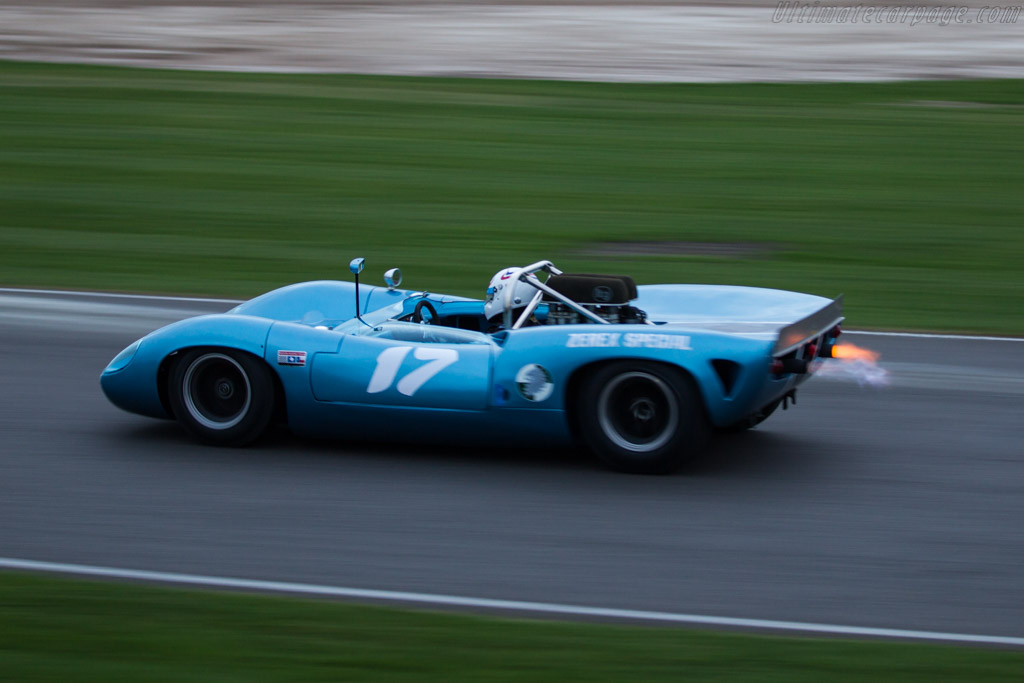 Lola T70 Spyder - Chassis: SL70/13 - Entrant: Howard Jones - Driver: Simon Hadfield - 2017 Goodwood Members' Meeting