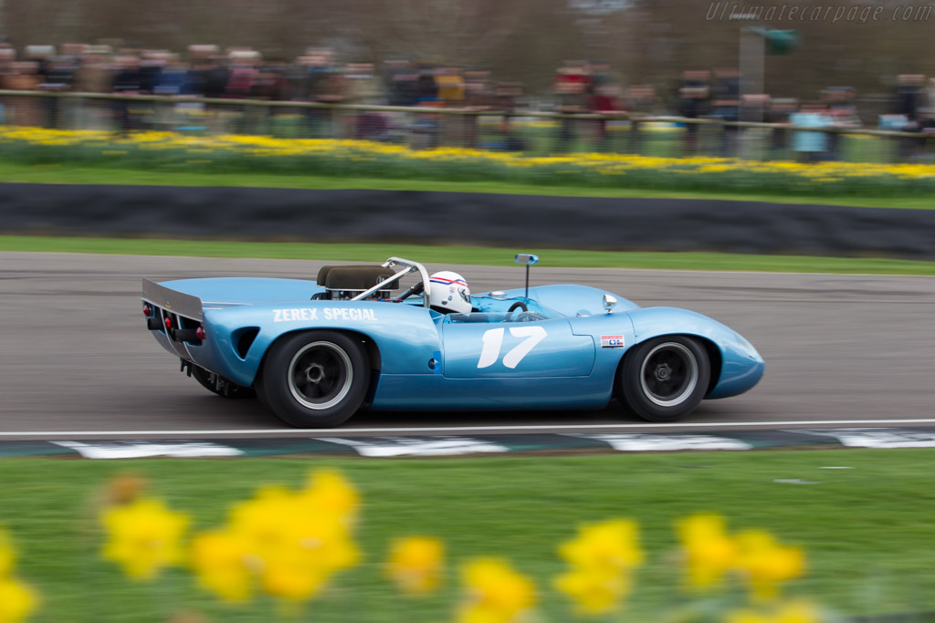 Lola T70 Spyder - Chassis: SL70/13 - Entrant: Howard Jones - Driver: Simon Hadfield - 2017 Goodwood Members' Meeting