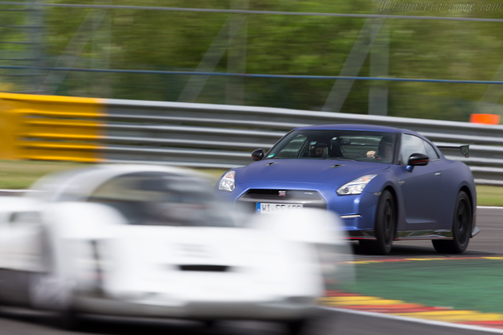 Nissan GT-R   - 2015 Modena Trackdays