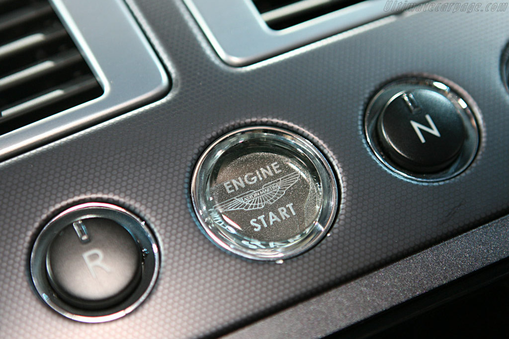 Aston Martin V8 Vantage Sportshift   - 2006 Mondial de l'Automobile Paris