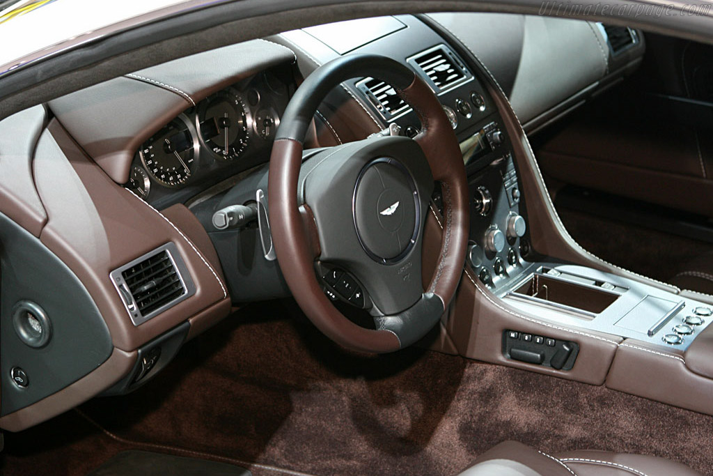 Aston Martin V8 Vantage Sportshift   - 2006 Mondial de l'Automobile Paris