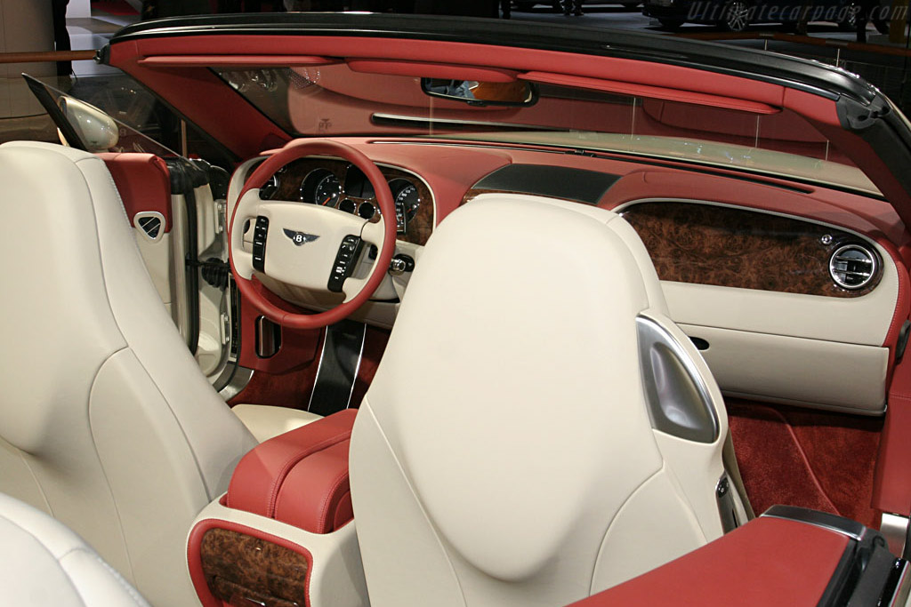 Bentley Continental GTC   - 2006 Mondial de l'Automobile Paris
