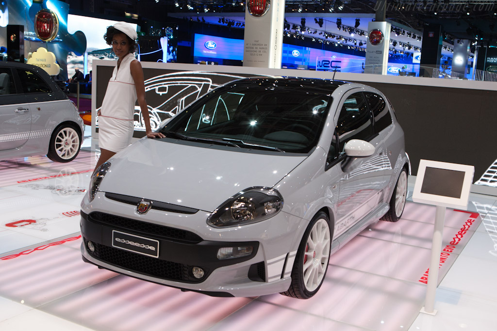 Fiat-Abarth Punto esseesse   - 2010 Mondial de l'Automobile Paris
