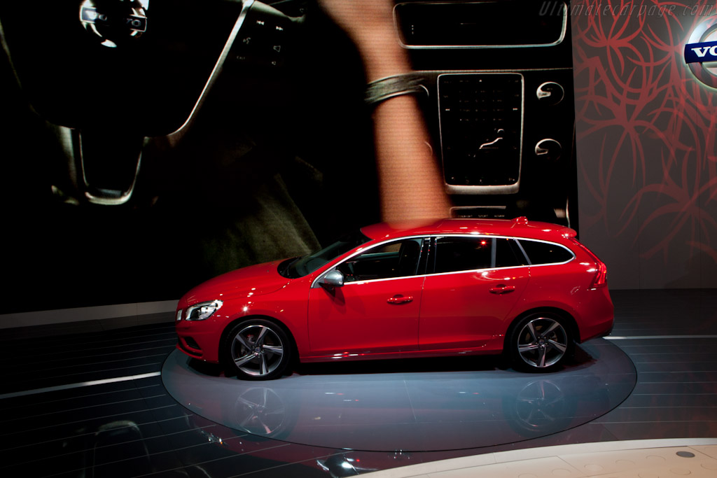 Volvo V60   - 2010 Mondial de l'Automobile Paris