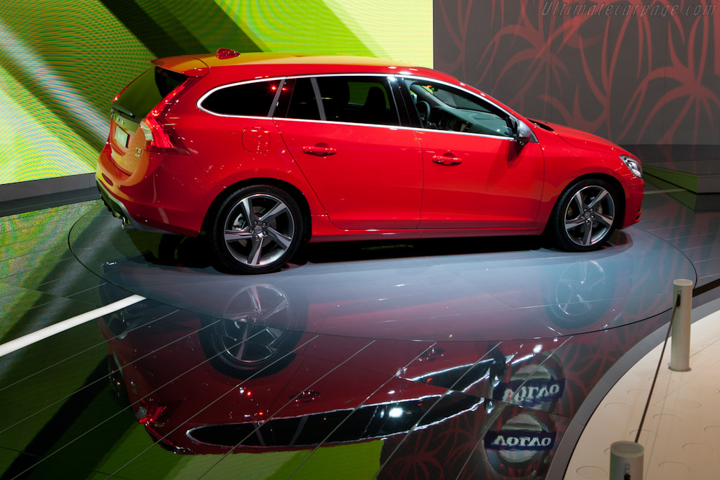 Volvo V60   - 2010 Mondial de l'Automobile Paris