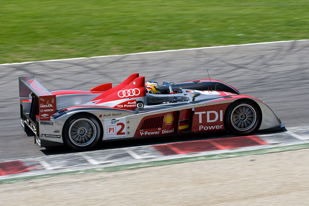 A quick recovery after starting from the pits - Chassis: 301  - 2008 Le Mans Series Monza 1000 km