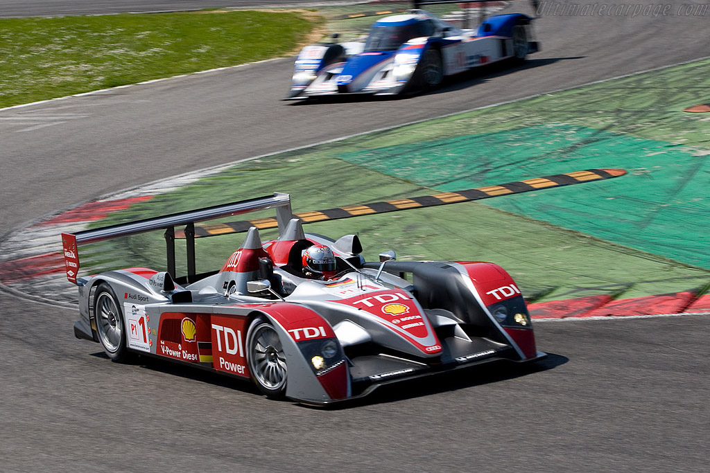 Dindo before his massive off - Chassis: 204  - 2008 Le Mans Series Monza 1000 km