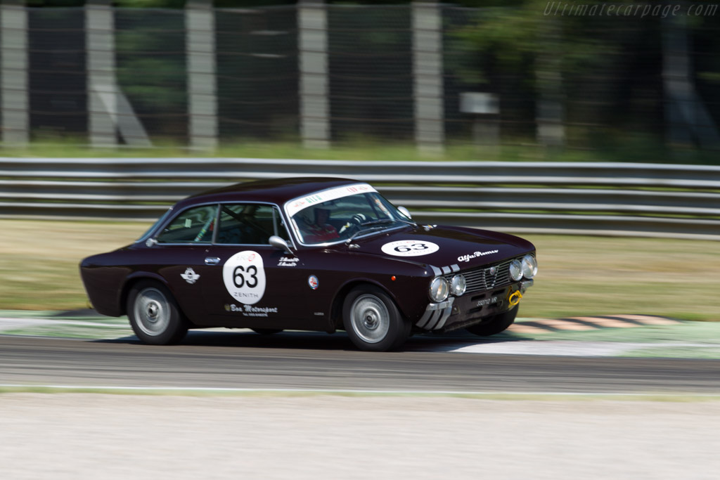 Alfa Romeo 2000 GTV - Chassis: 2438415 - Driver: Luigi Mercatelli / Giuseppe Ciufi - 2015 Monza Historic