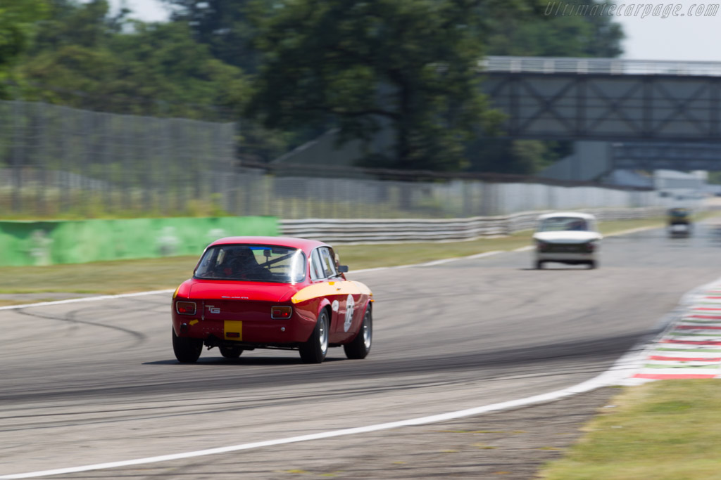 Alfa Romeo Giulia GTA - Chassis: AR613240 - Driver: Dominik Roschmann - 2015 Monza Historic