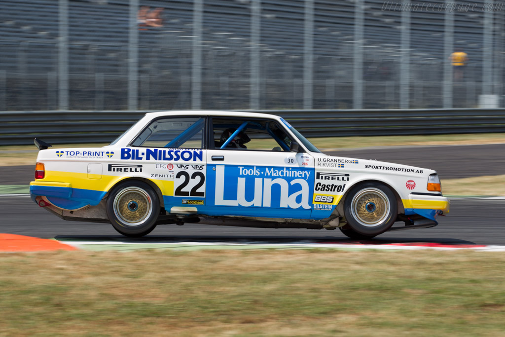 Volvo 240 Turbo - Chassis: 240A 403 - Driver: Andrew Beverley - 2015 Monza Historic