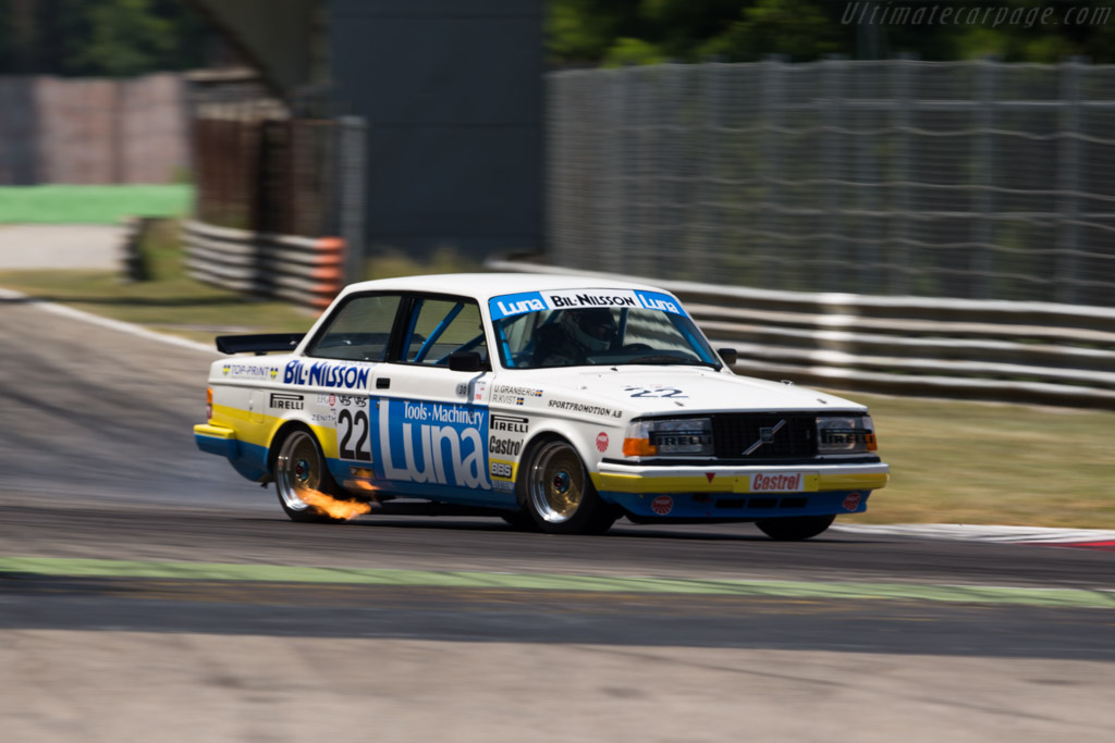 Volvo 240 Turbo - Chassis: 240A 403 - Driver: Andrew Beverley - 2015 Monza Historic