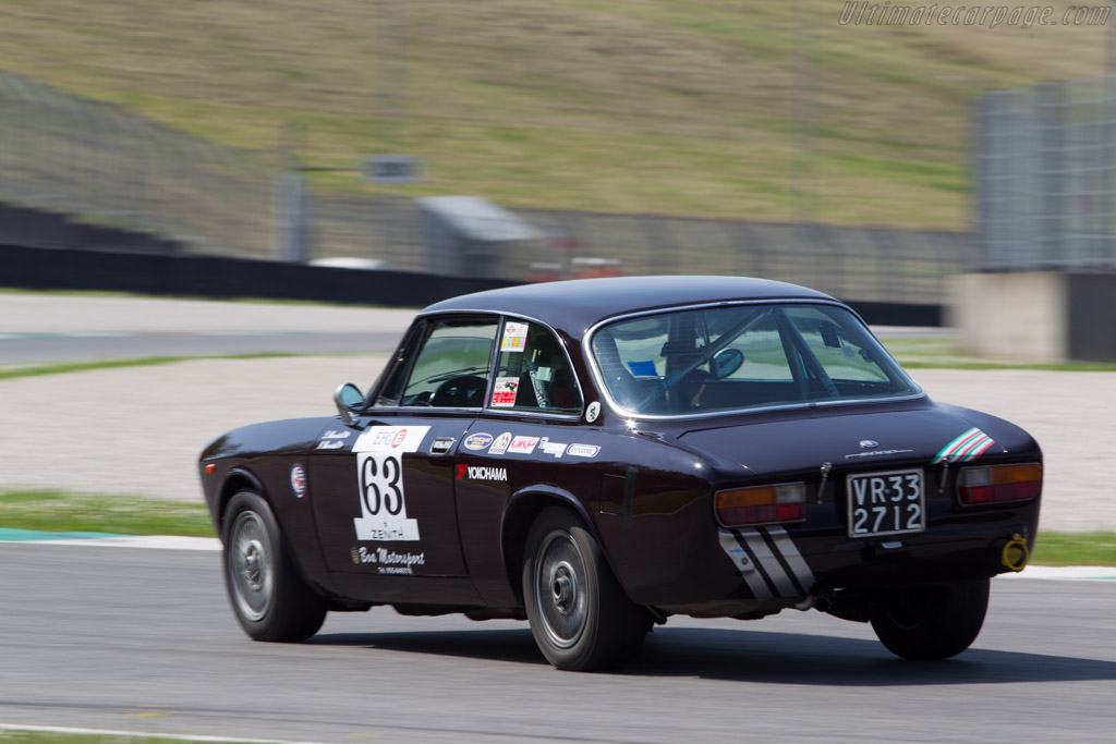 Alfa Romeo GTV 2000  - Driver: Luigi Mercatali / Niccolo Mercatali - 2014 Mugello Classic