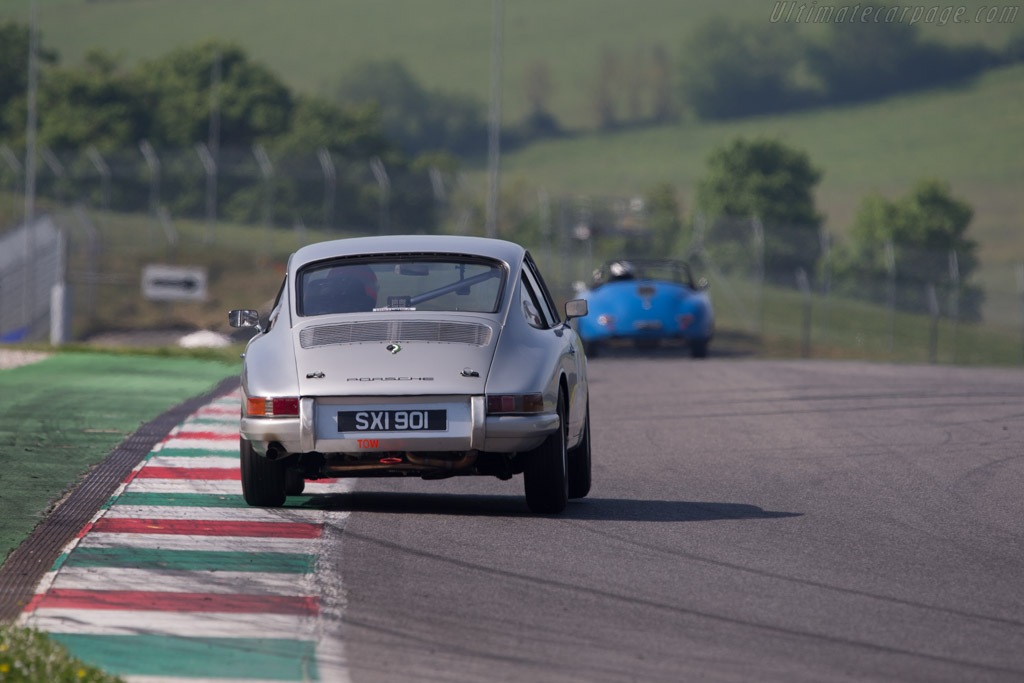 Porsche 911  - Driver: John Young / Nigel Greensall - 2014 Mugello Classic
