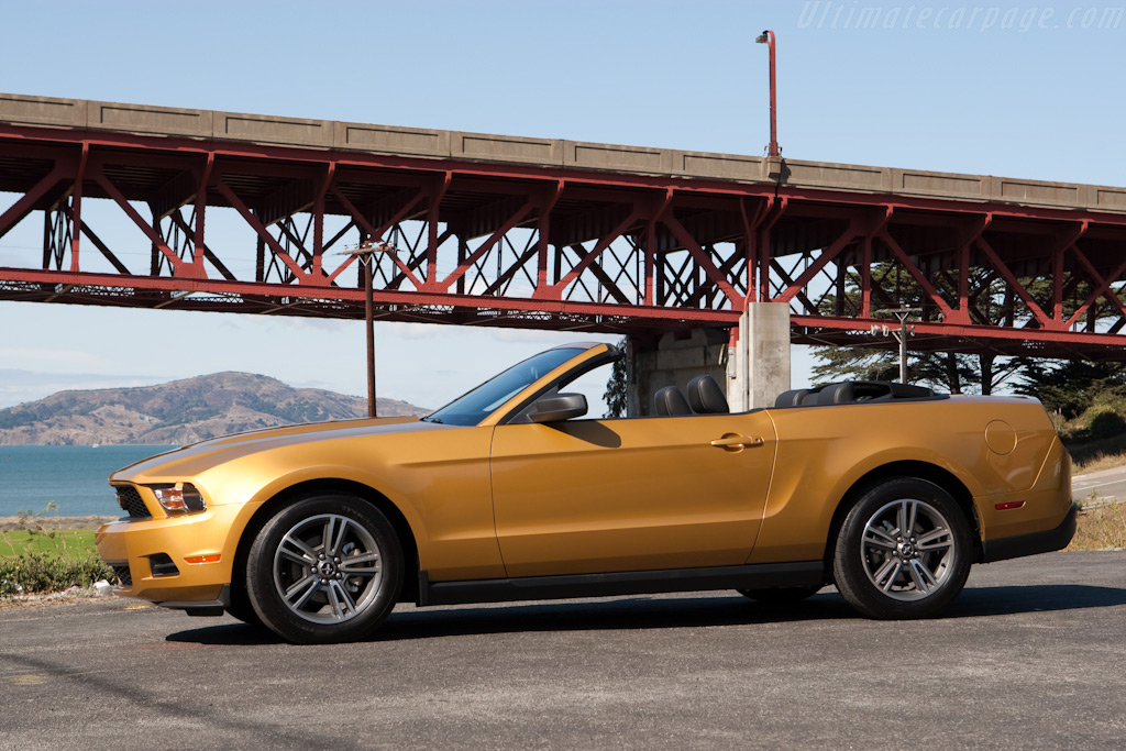 2010 Ford Mustang   - 2009 Monterey Classic Car Week