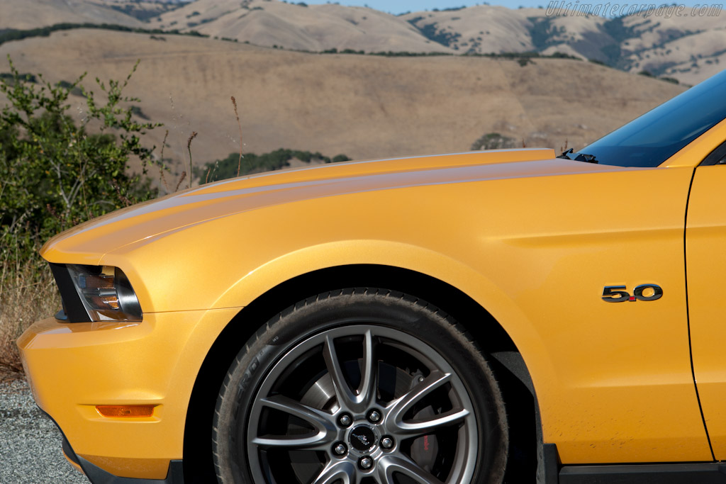 Ford Mustang GT 5.0   - 2011 Monterey Classic Car Week