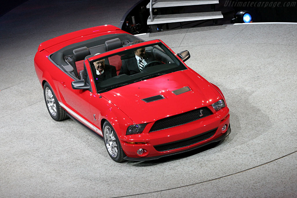 Ford Mustang GT500 Convertible   - 2006 North American International Auto Show (NAIAS)