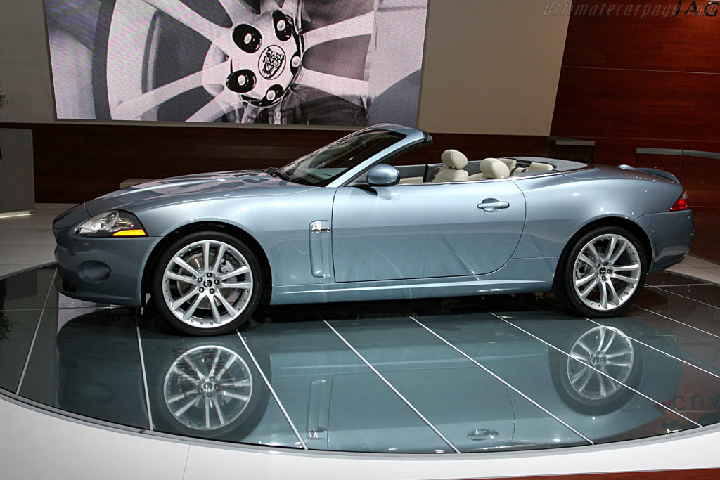 Jaguar XK Convertible   - 2006 North American International Auto Show (NAIAS)