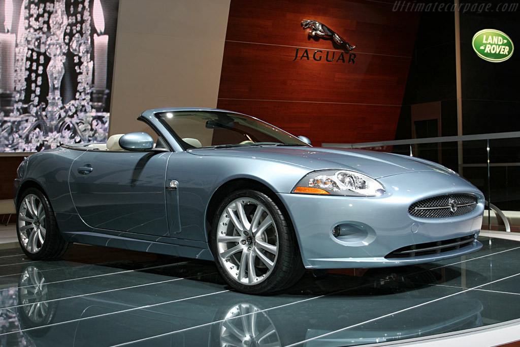 Jaguar XK Convertible   - 2006 North American International Auto Show (NAIAS)