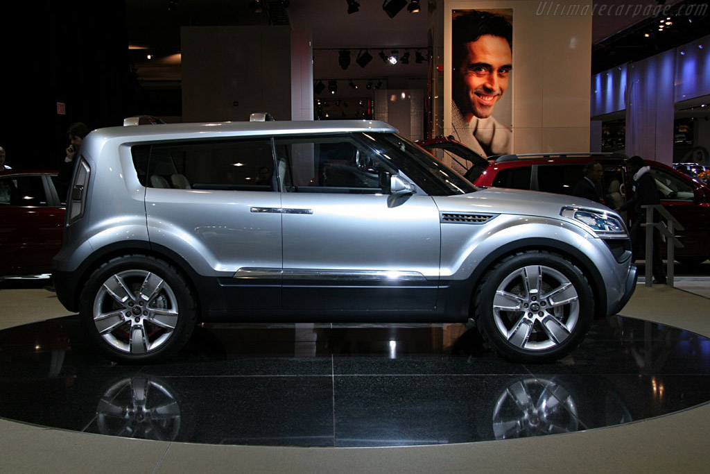 Kia  Soul Concept   - 2006 North American International Auto Show (NAIAS)