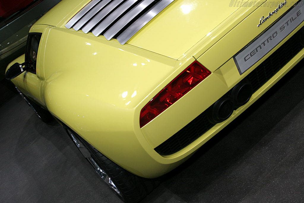 Lamborghini Miura Concept   - 2006 North American International Auto Show (NAIAS)