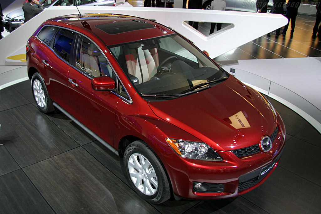 Mazda CX-7   - 2006 North American International Auto Show (NAIAS)