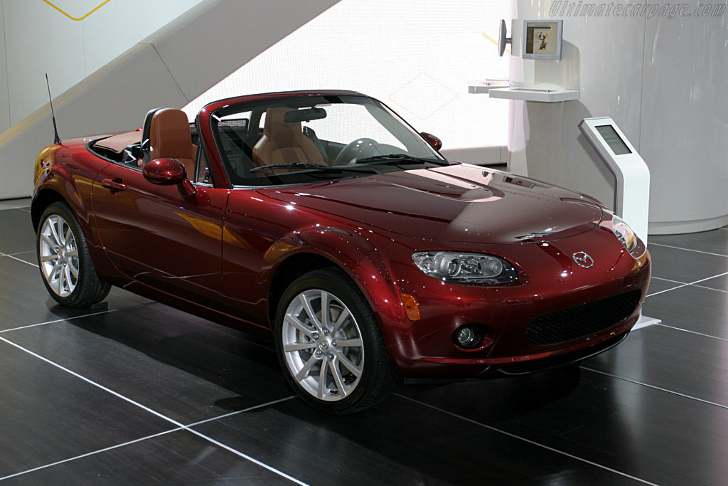 Mazda MX-5   - 2006 North American International Auto Show (NAIAS)
