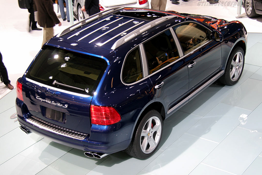 Porsche Cayenne Turbo S   - 2006 North American International Auto Show (NAIAS)