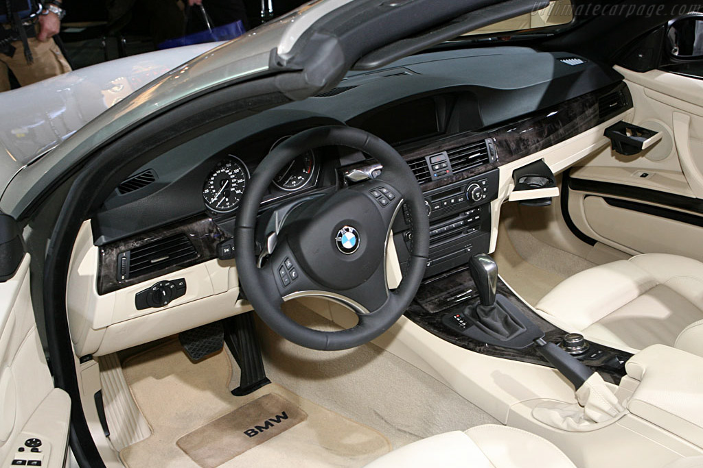 BMW 335i Convertible   - 2007 North American International Auto Show (NAIAS)