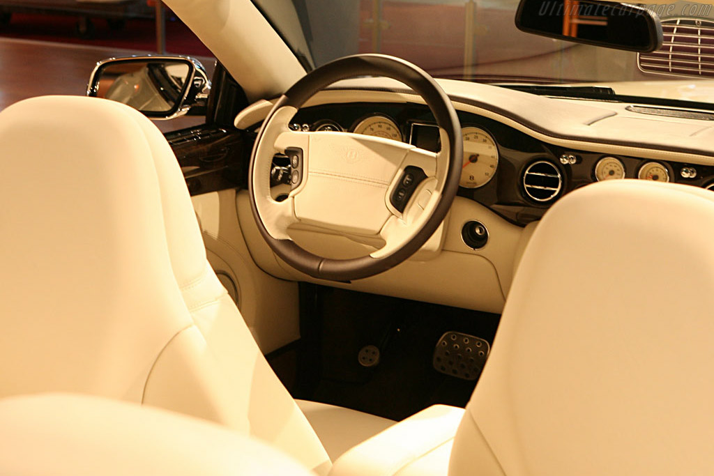 Bentley Azure   - 2007 North American International Auto Show (NAIAS)