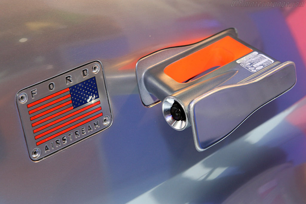 Ford Airstream Concept   - 2007 North American International Auto Show (NAIAS)