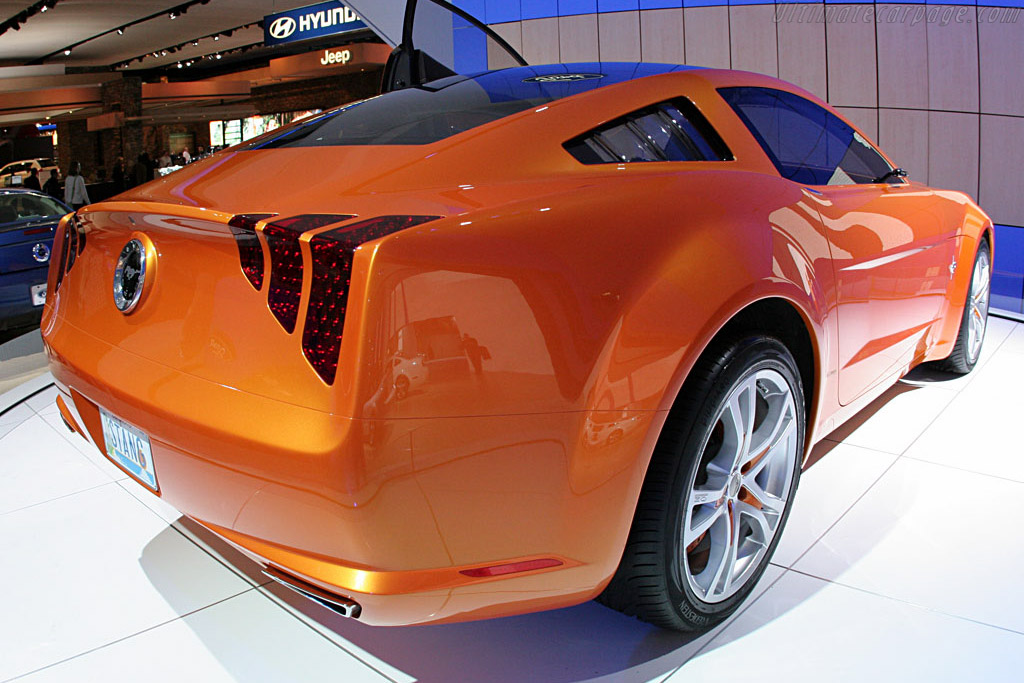 Ford Mustang by Giugiaro   - 2007 North American International Auto Show (NAIAS)