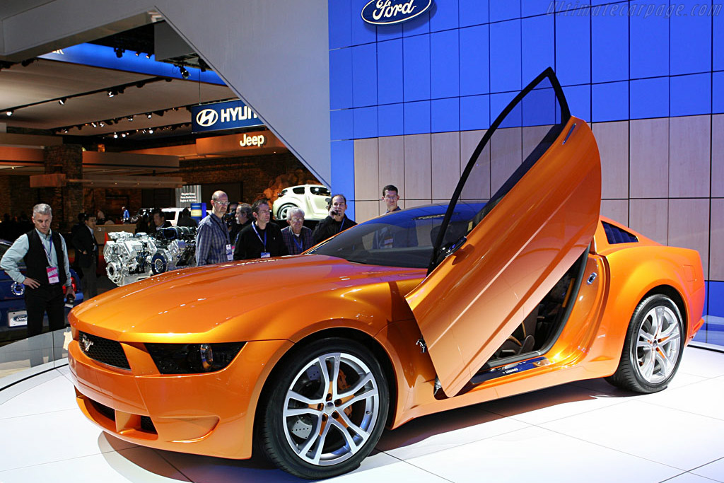 Ford Mustang by Giugiaro   - 2007 North American International Auto Show (NAIAS)
