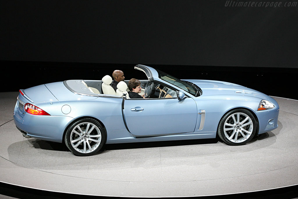 Jaguar XKR   - 2007 North American International Auto Show (NAIAS)