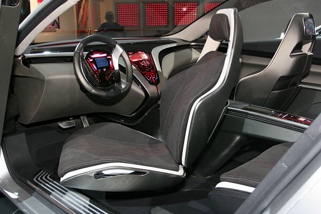 Kia  KUE Concept   - 2007 North American International Auto Show (NAIAS)