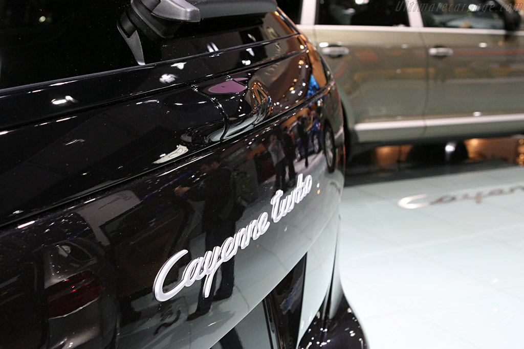 Porsche Cayenne   - 2007 North American International Auto Show (NAIAS)
