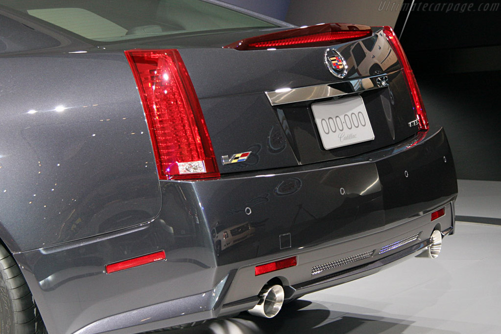 Cadillac CTS-V   - 2008 North American International Auto Show (NAIAS)