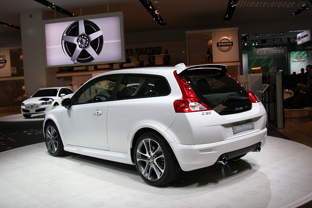 Volvo C30 R-Design   - 2008 North American International Auto Show (NAIAS)
