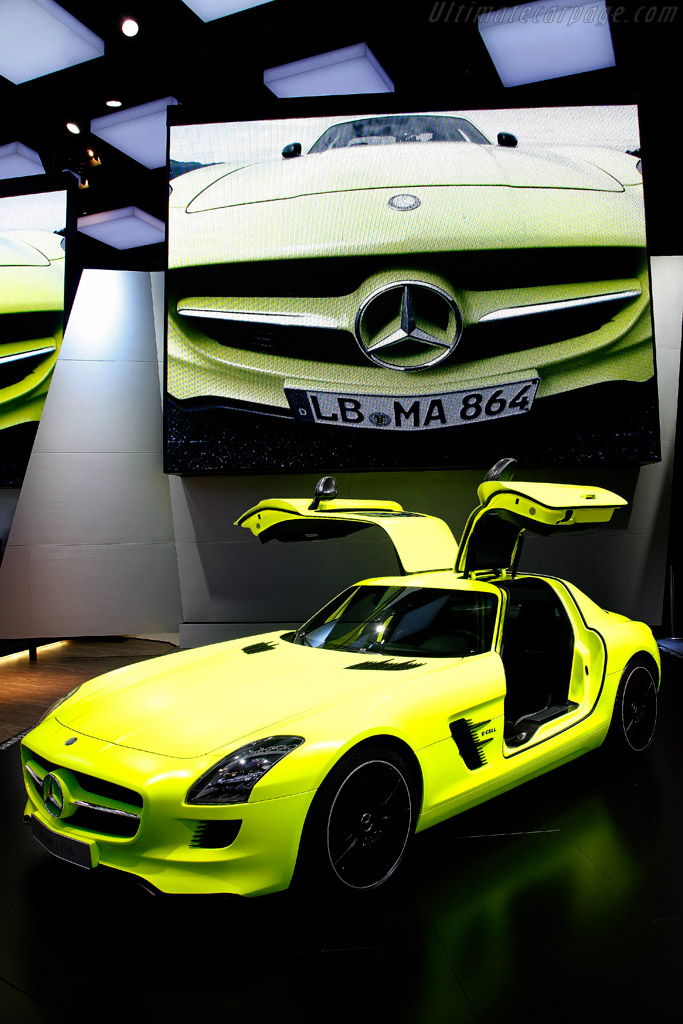 Электромобиль mercedes amg
