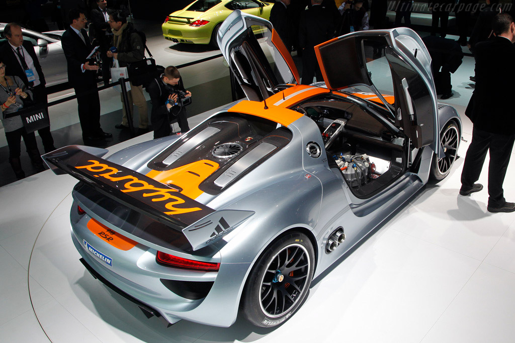 Porsche 918 RSR Concept