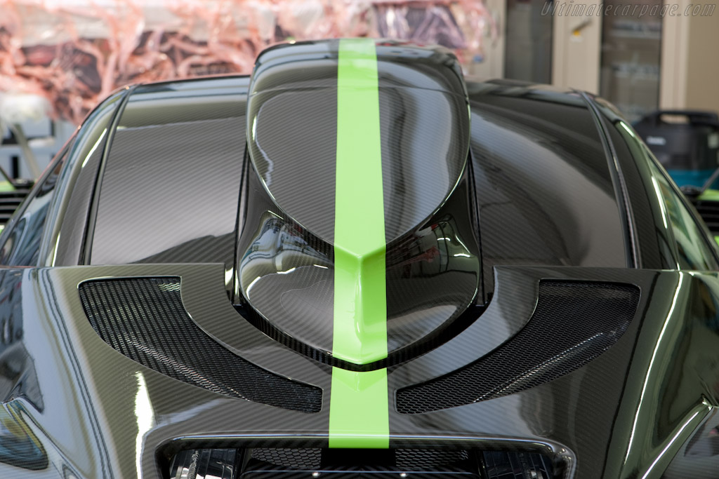 Note the carbon weave pattern   - Horacio Pagani and his dream in carbon-fibre
